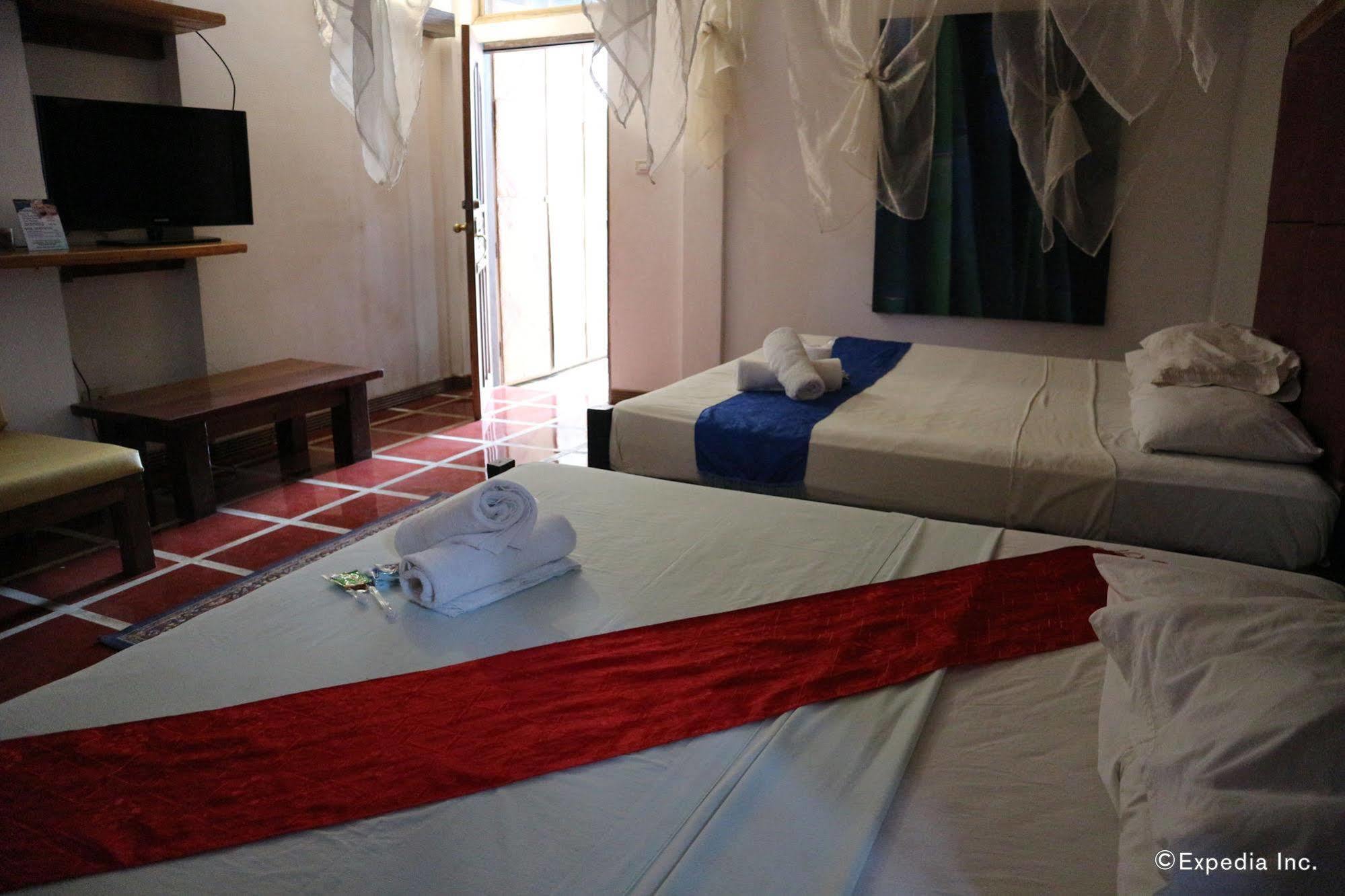 푸에르토프린세사 The Lotus Garden B&B 외부 사진