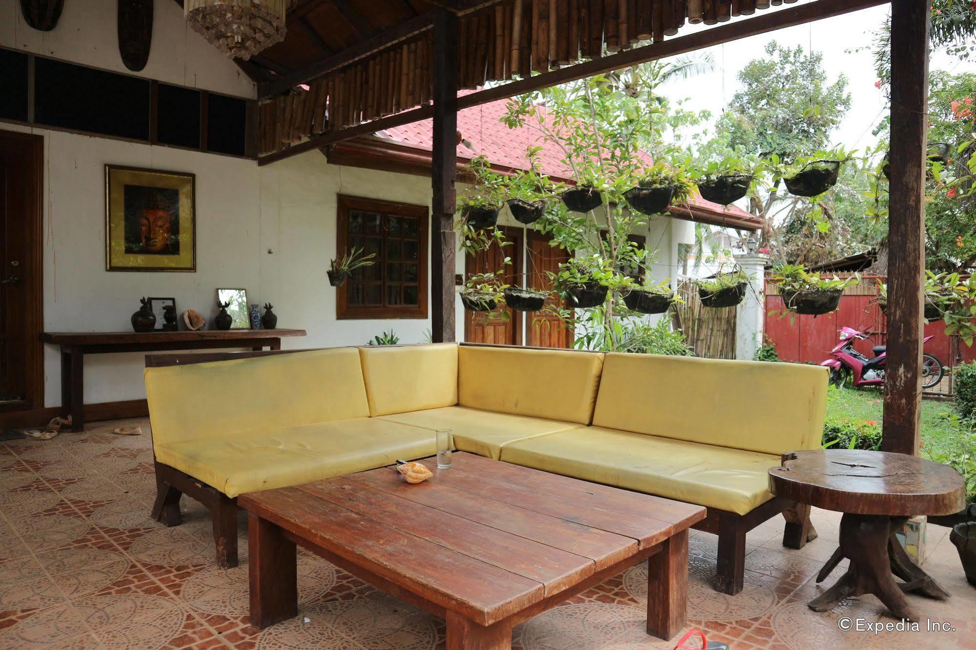 푸에르토프린세사 The Lotus Garden B&B 외부 사진